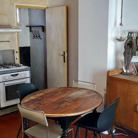 Le Nid Des Arenes Apartment Arles Luaran gambar